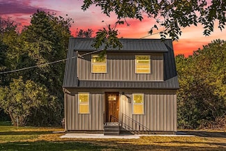 5162 Vrooman Rd, Jackson, MI 49201