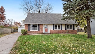2408 Guenever Ct, Altoona, IA 50009