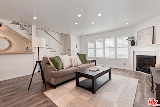 14332 Dickens St Unit 10, Sherman Oaks, CA 91423