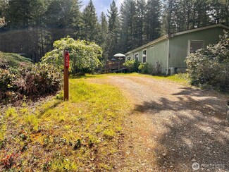 200 NE Tee Lake Pines Rd, Tahuya, WA 98588