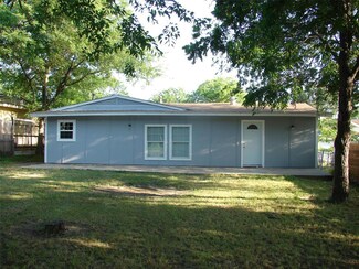 719 Bluewood Dr, Dallas, TX 75232