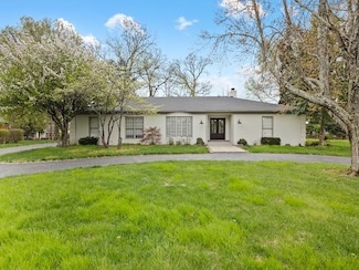 1724 Single Tree Way, Bowling Green, KY 42103