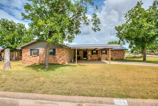 105 Sargent Ave, Ballinger, TX 76821