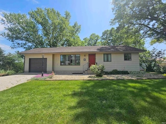 1293 W Popcorn Rd, Bloomington, IN 47403
