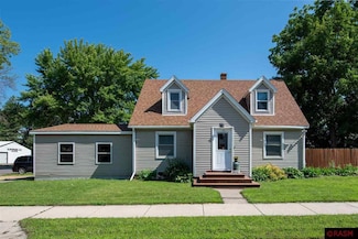 202 Silver St E, Mapleton, MN 56065
