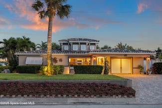 121 Desoto Pkwy, Satellite Beach, FL 32937