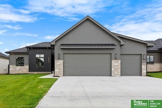 5920 N 208th St, Elkhorn, NE 68022