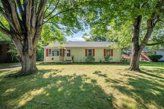 2505 Gloucester Dr, Blacksburg, VA 24060