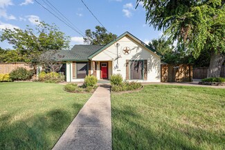 608 Cedar St, Forney, TX 75126