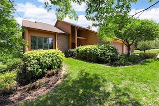 4644 Rapid Creek Trail NE, Iowa City, IA 52240