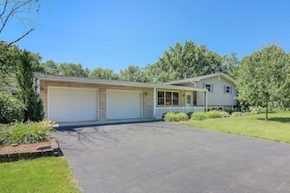 15219 S Lakeside Ct, Plainfield, IL 60544