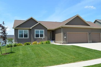 4816 Yellowstone Dr, Waterloo, IA 50701