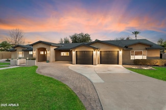 1801 E Berridge Ln, Phoenix, AZ 85016