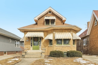 2238 Orchard St, Blue Island, IL 60406
