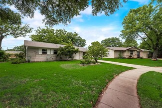 205 Pacific Cir, Richardson, TX 75081
