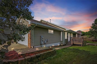 711 Kitterman Cir, Norwalk, IA 50211