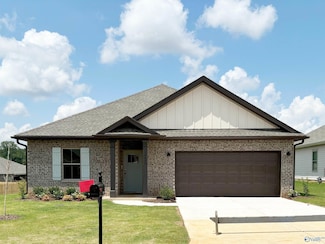 12420 Bartow Ln, Athens, AL 35613