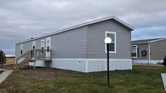 219 Mars St, Pierre, SD 57501