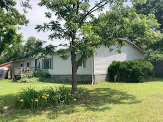 108 N Springfield St, Welch, OK 74369