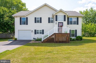 1934 Henshaw Rd, Inwood, WV 25428