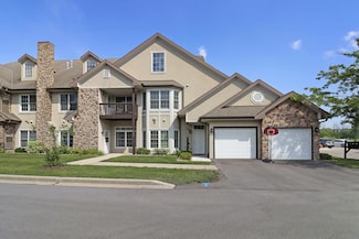 6754 S 34th St Unit 7, Franklin, WI 53132
