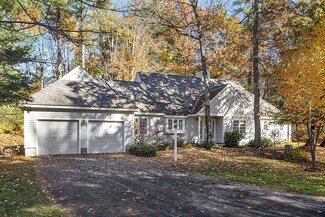 21 Pickman Dr Unit 23, Bedford, MA 01730