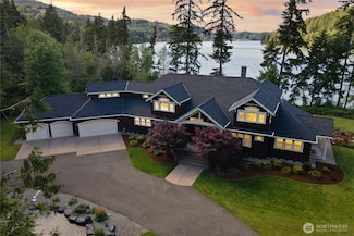 1220 Madrona Beach Rd NW, Olympia, WA 98502