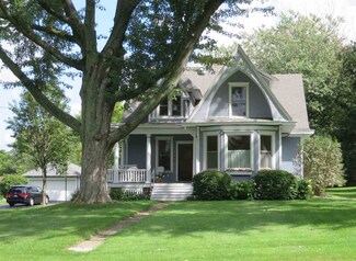 402 Lake St, Green Lake, WI 54941