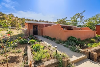 133 County Road 135, Hernandez, NM 87537