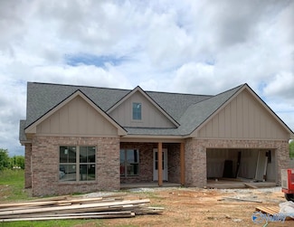 92 Broadhead Dr, Decatur, AL 35603