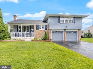 822 Hilltop Rd, Cinnaminson, NJ 08077