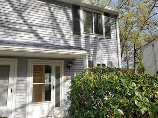 36 Village Hill Ln Unit 36, Natick, MA 01760