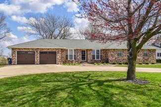 102 N Angell St, Odell, IL 60460