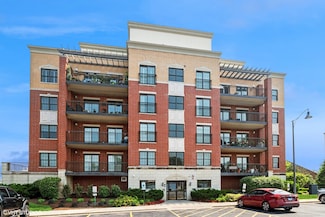 10735 Clock Tower Dr Unit 402, Countryside, IL 60525