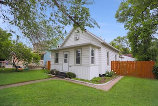 423 S Dakota St, Aberdeen, SD 57401
