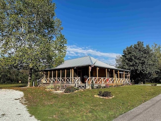 406 Cedar Ave, Mountain View, AR 72560