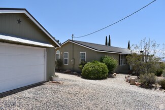 527 Moenkopi Dr, Leeds, UT 84746