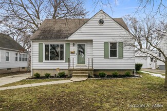 1254 Spring Ave NE, Grand Rapids, MI 49505