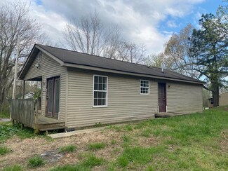 330 W Cumberland Ave, Providence, KY 42450