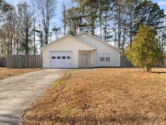 1112 Inez Ct, Jacksonville, NC 28540