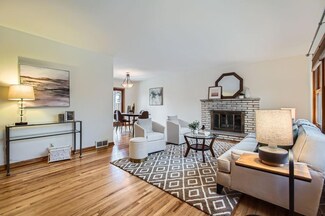 1337 Rest Point Cir, Mound, MN 55364