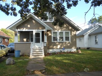 712 Hinman St, Aurora, IL 60505