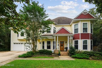 4906 Ridgewood Dr, Moss Point, MS 39563