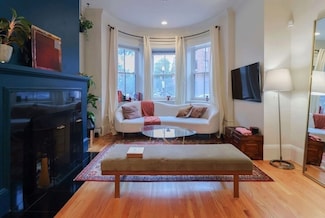 85 Saint Botolph St Unit 2, Boston, MA 02116