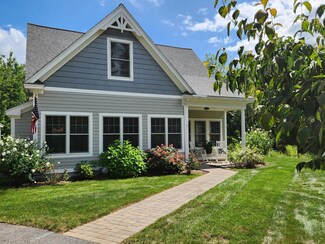 7 Great Hill Ln, Arundel, ME 04046