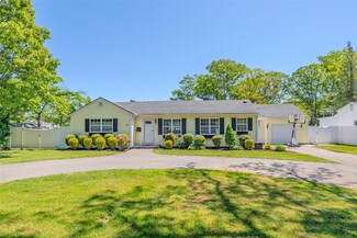 39 Harned Rd, ComMacK, NY 11725