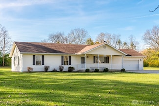 6764 Bethelville Dr, New Carlisle, OH 45344