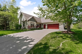 100 Accipiter Ct, Burlington, WI 53105