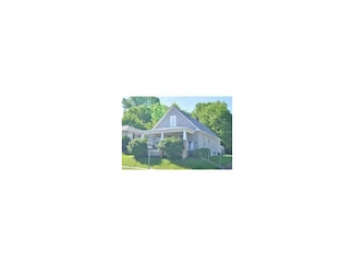 615 W 23rd St, Independence, MO 64055