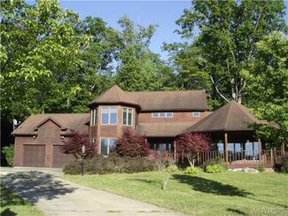 5 Woodview Ct, Olean, NY 14760